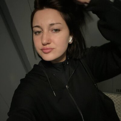 leah_ortega from stripchat