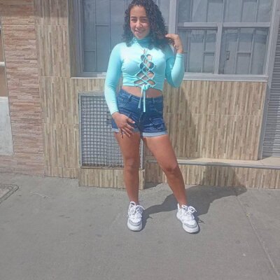 nicollelattin from stripchat