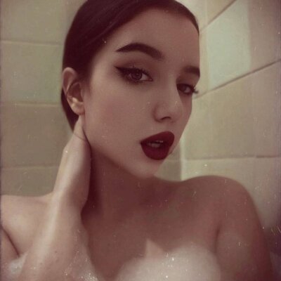 Kira_Young private show