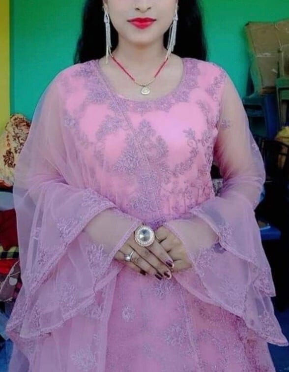 Ravina_cut