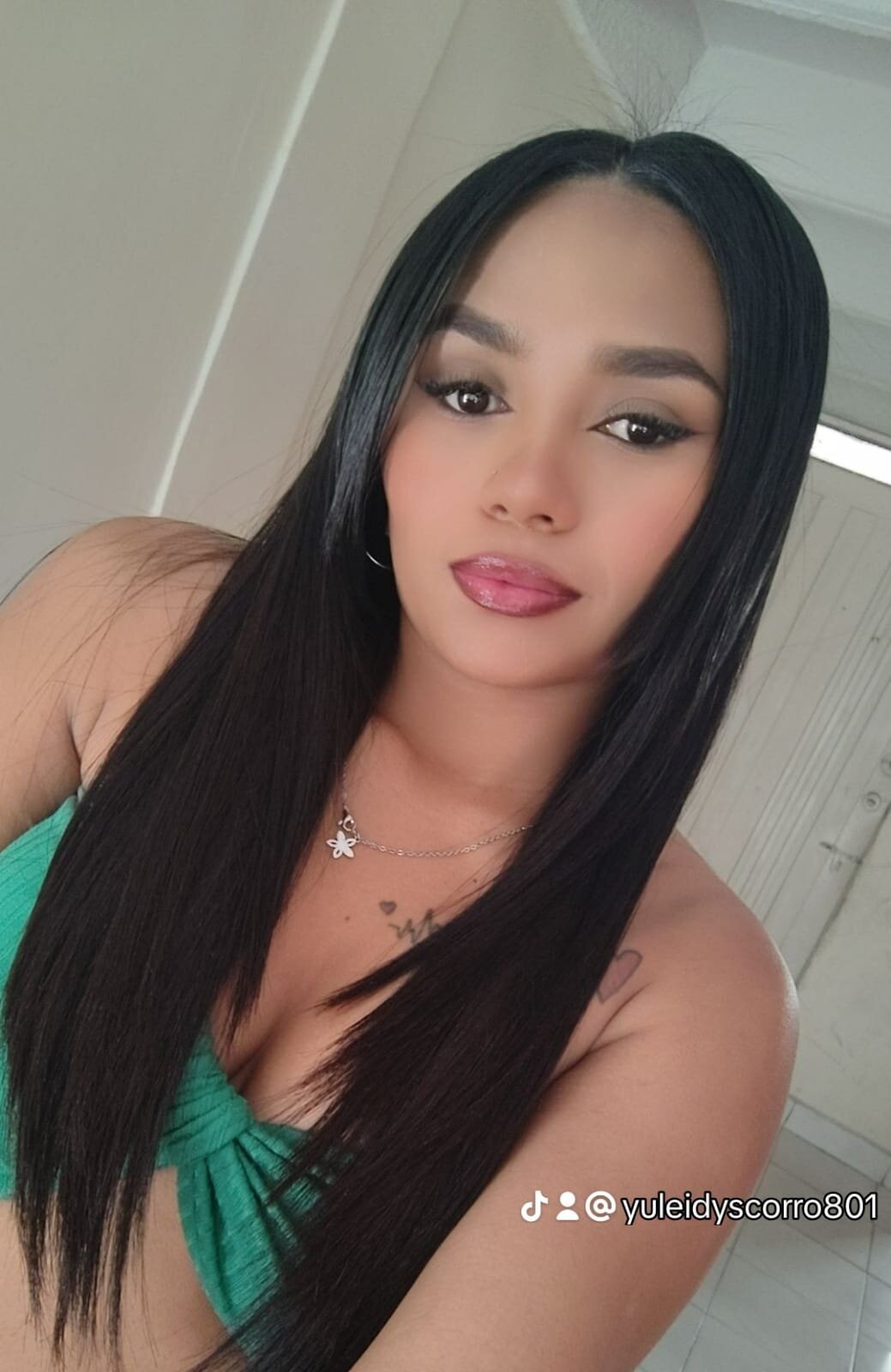 Sofiahot_83