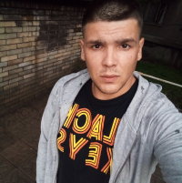 RomaNik91's Offline Chat Room