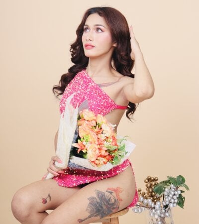Ur_sweettranspinay