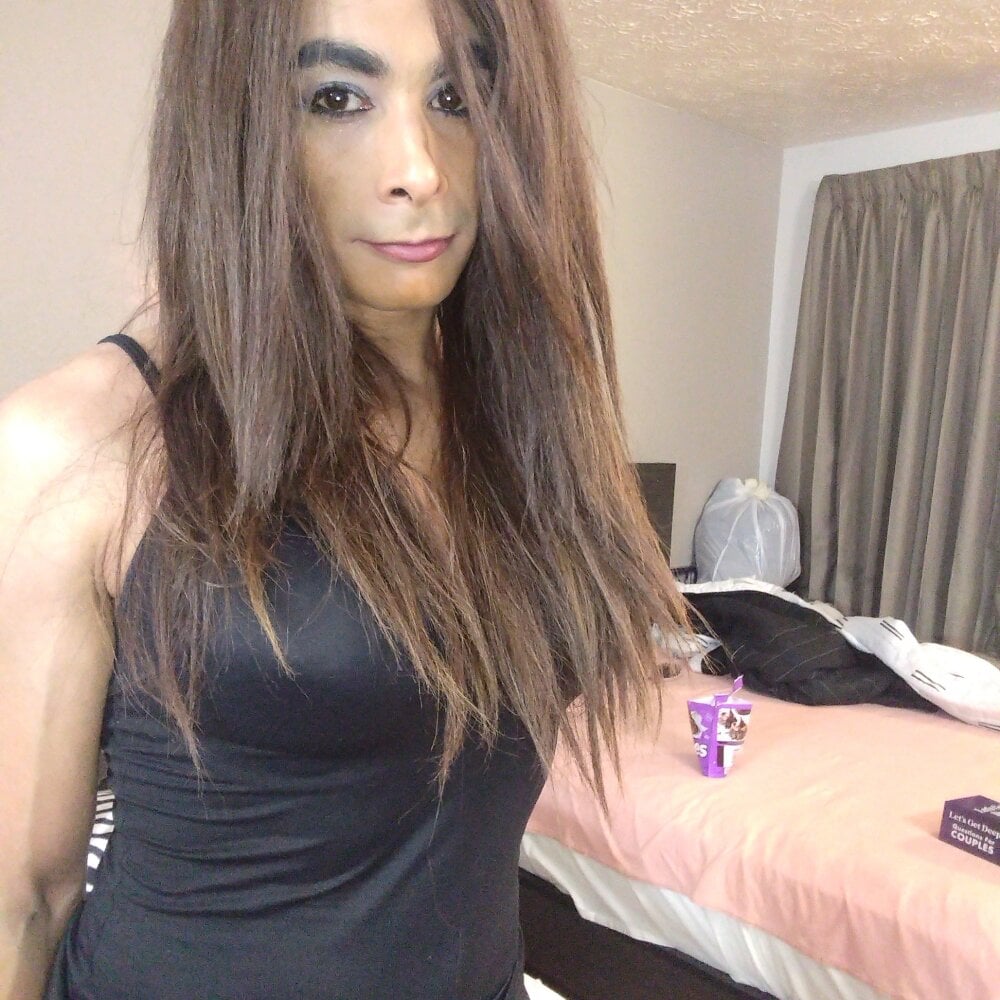 Live sex webcam photo for GreyE3Estrella #290493882