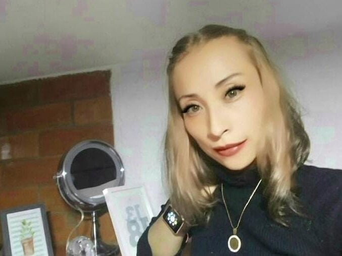 alexia_james_ from stripchat