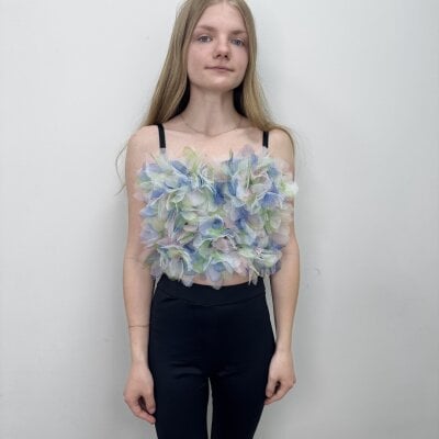 SheenaEckersleey Female Newblondes Striptease Webcam