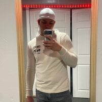 XavierNav's webcam live show