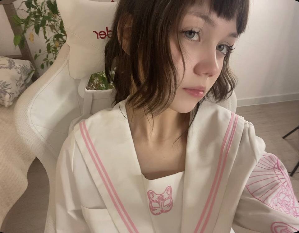 Kira_bae