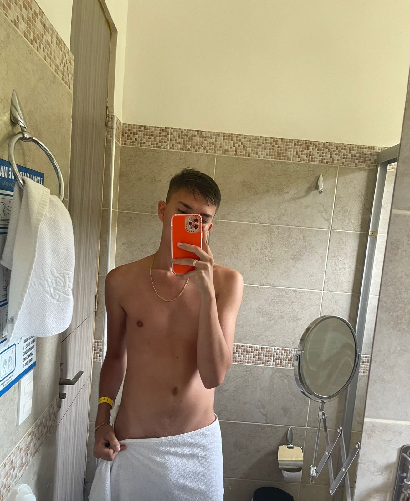LuisTwink20