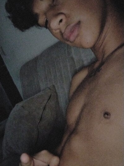 Hares_mds Male Blackhair Cam Strip