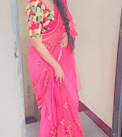 elivecams.com Miss-Tara livesex profile in ethnicityindian cams