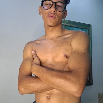 RyanPricee - Stripchat Teen Blowjob Cam2cam Couple 