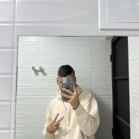 JuceAn14's webcam live show