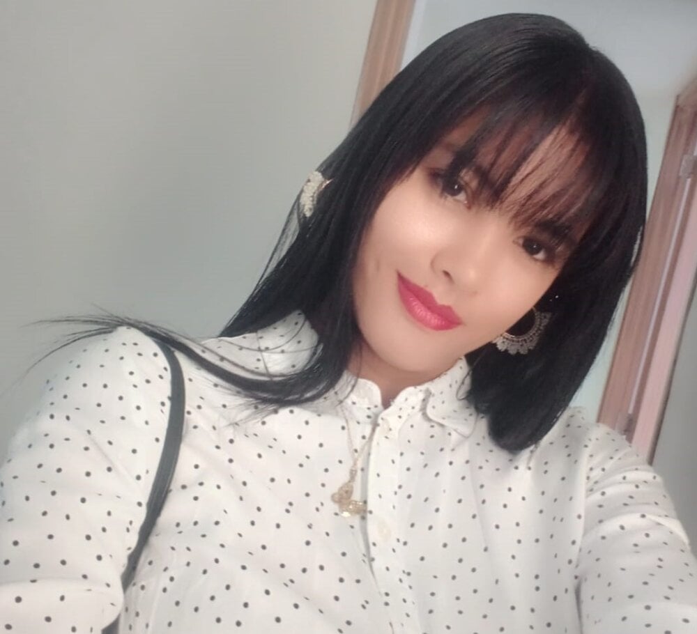 liss_greys1 profile
