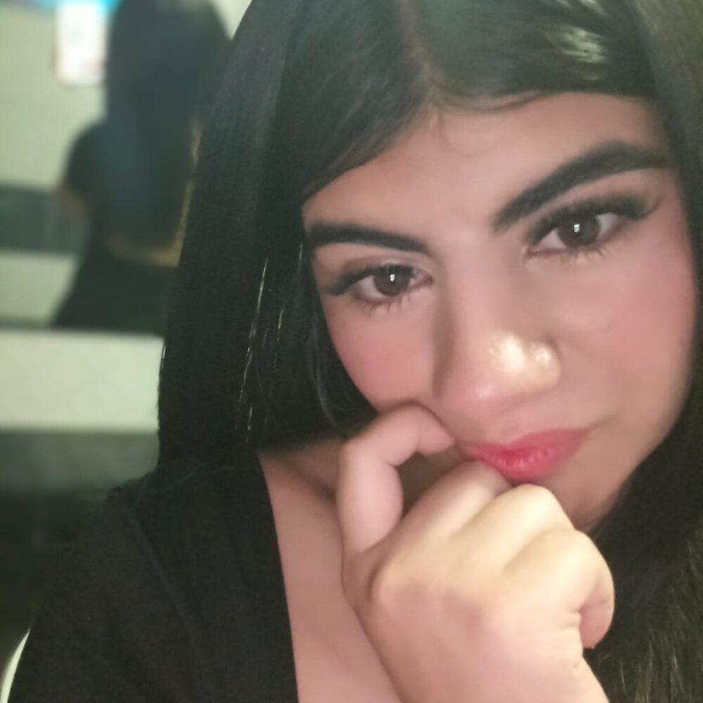 pornos.live samanthaa_hotty livesex profile in my-new-chaturbate-profile-cati-catarina cams