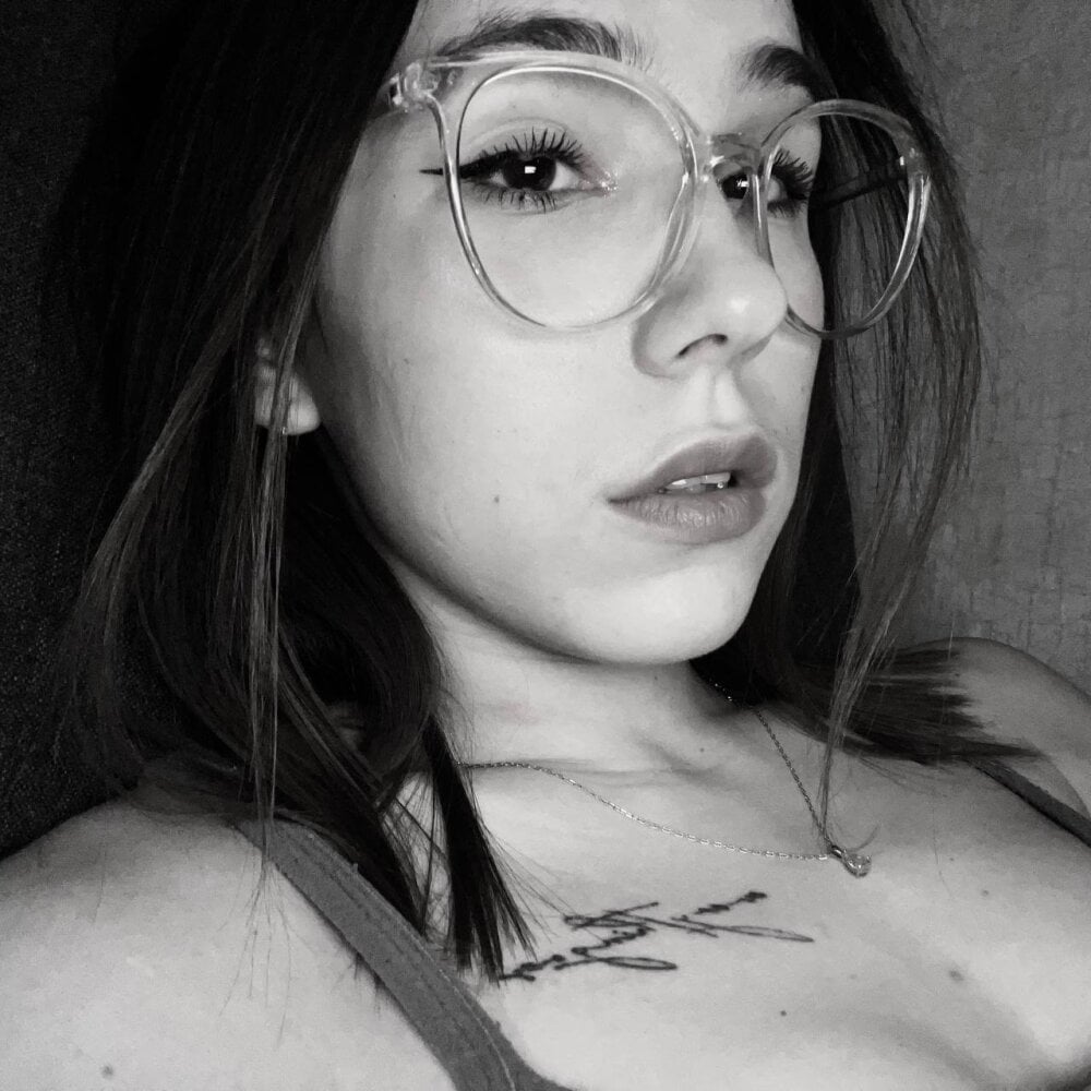 -CindyLou's Offline XXX Chat