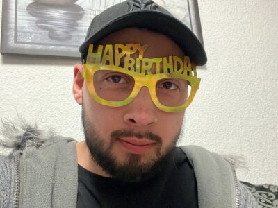 Spritzerboy23Live Webcam