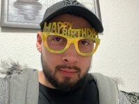 spritzerboy23's webcam live show