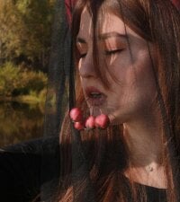 strawberry_eva's Offline Chat Room