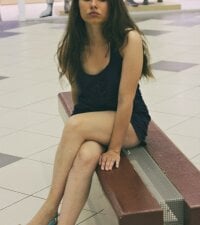 Tricia_Kitty's Offline Chat Room