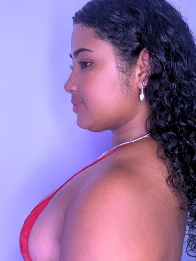 sofia_bustybrown from stripchat