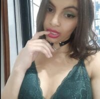 Cloe_pretty_'s Offline Chat Room