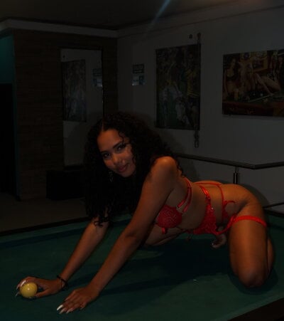 carolina__lys from stripchat