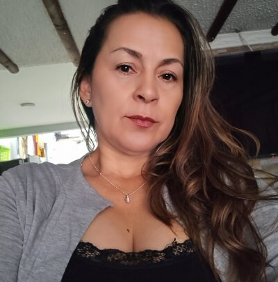 _perla333 🖍 online webcam