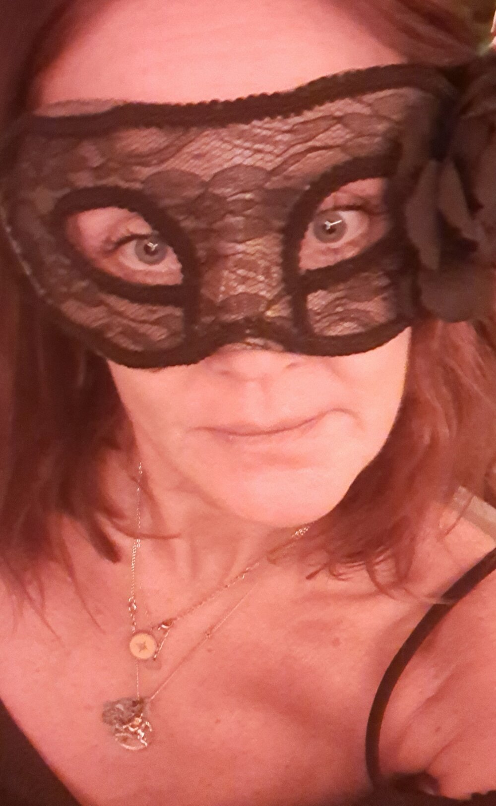 angeldevil0404's Offline XXX Chat