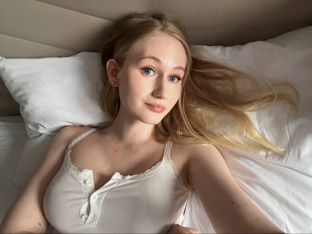 BlondieMermaid's Offline XXX Chat