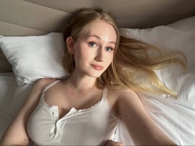 BlondieMermaid private show