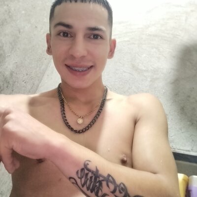 Cam boy Tussi-amor