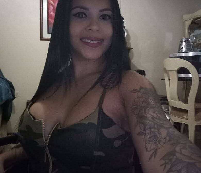 bestlivesexchat.com small_naughty_kris livesex profile in latino cams