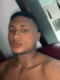 Blackdickcol's Offline Chat Room