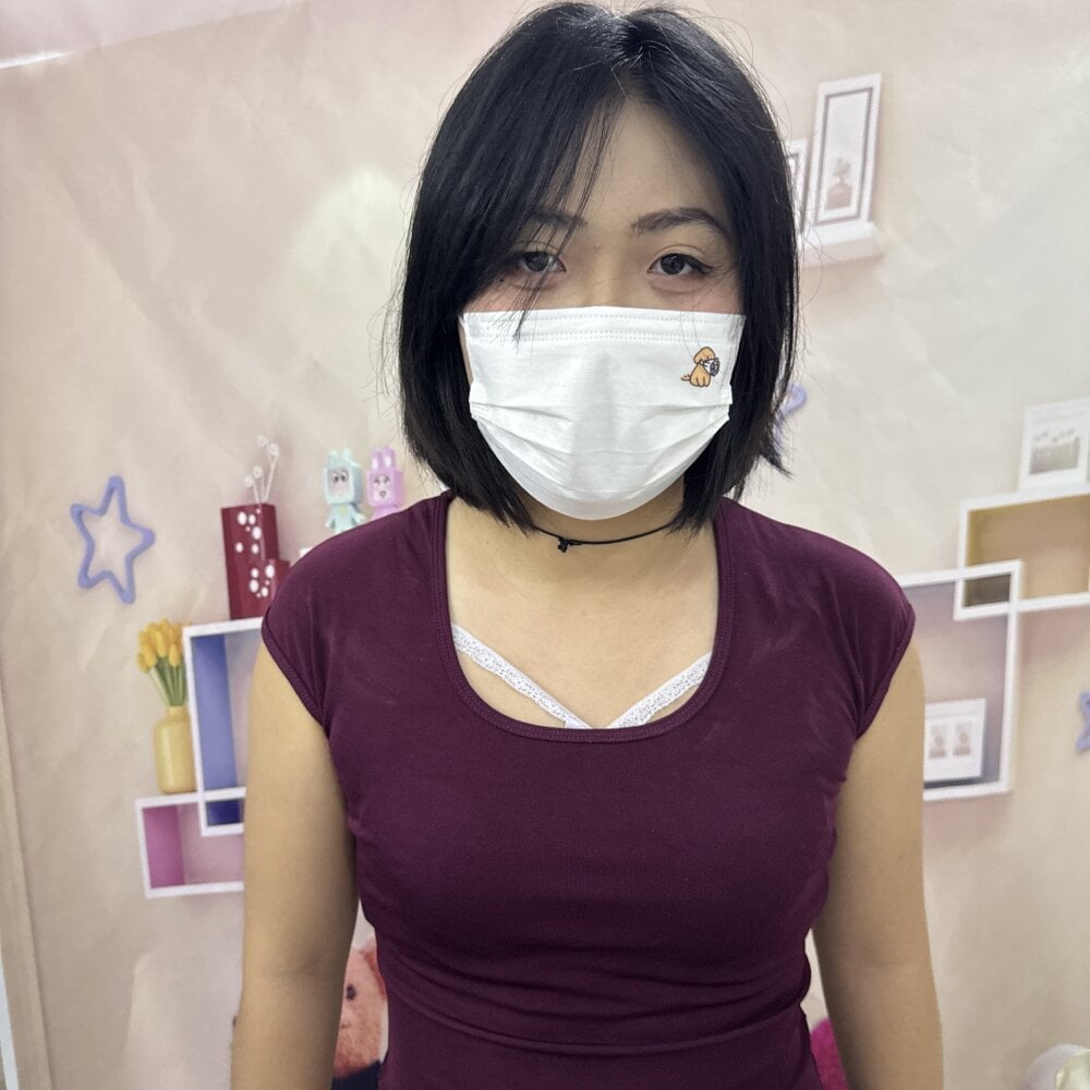 yijingkongjian001 webcam profile - Icelander