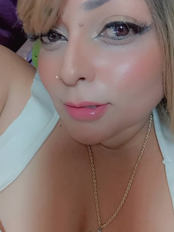 newporncams.com queen_anne livesex profile in italian cams