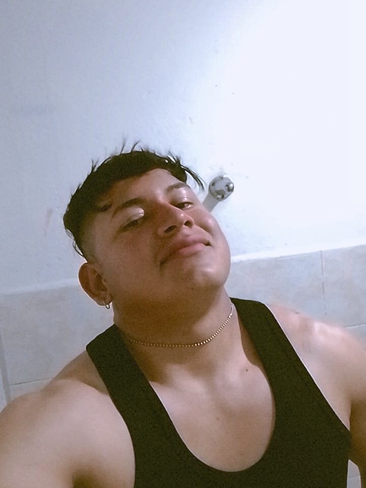 taylor_x19 from stripchat
