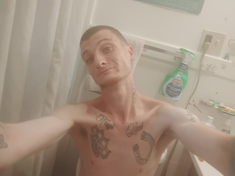 jizzyglizzy92 from stripchat