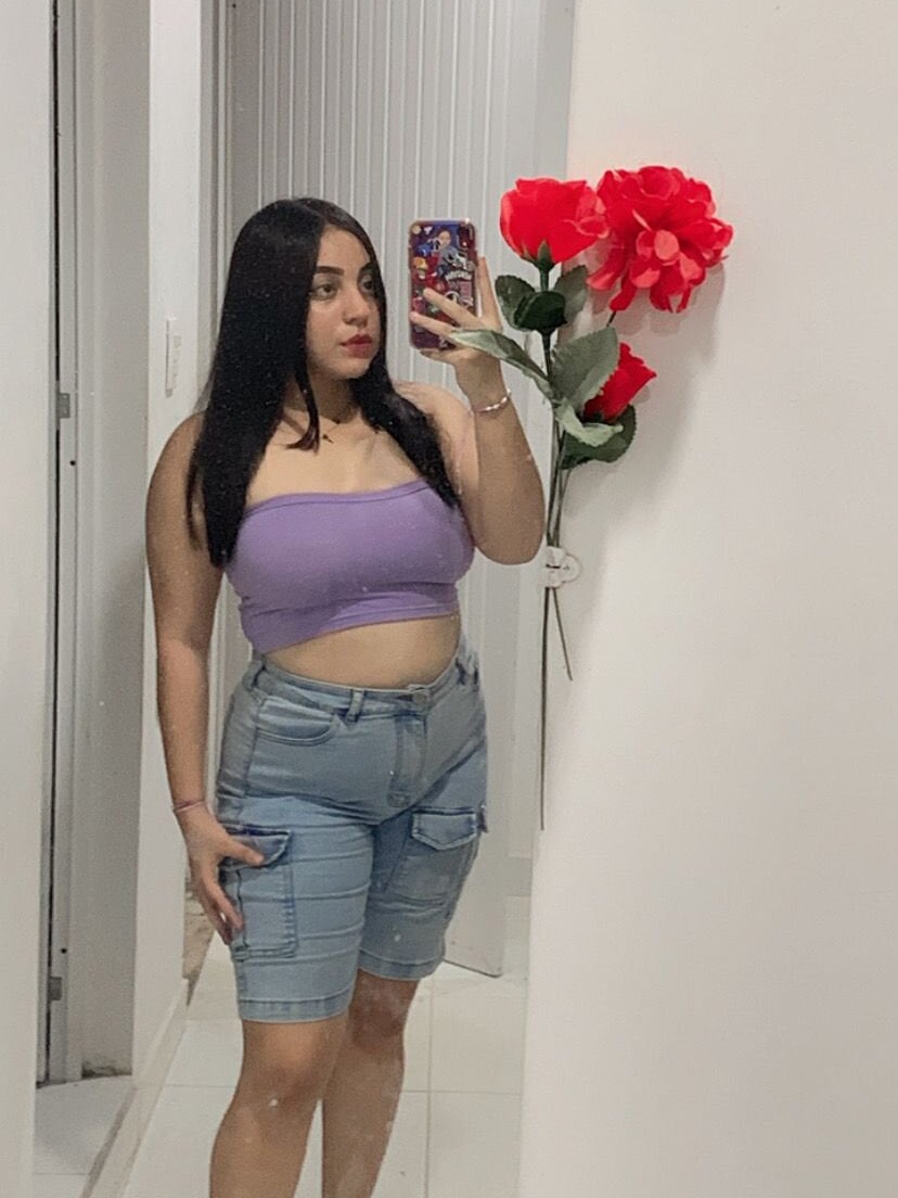 Emily_Thaylor_ profile