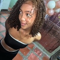 biancaa_18's webcam live show