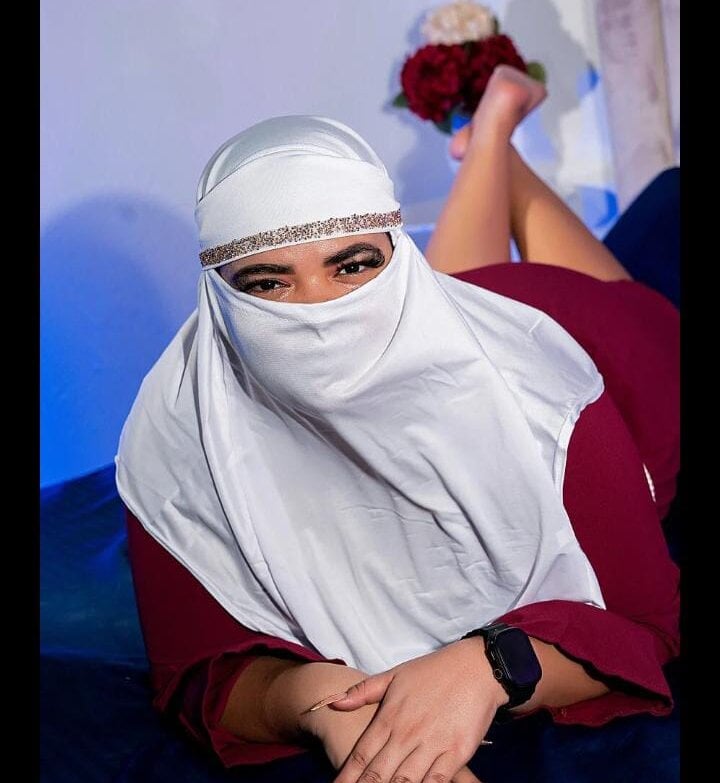 Zahra_Malak's Offline XXX Chat
