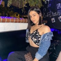 AnikaRousse's Offline Chat Room
