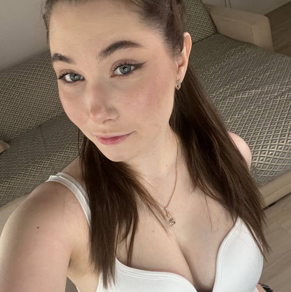 lynethigh from stripchat