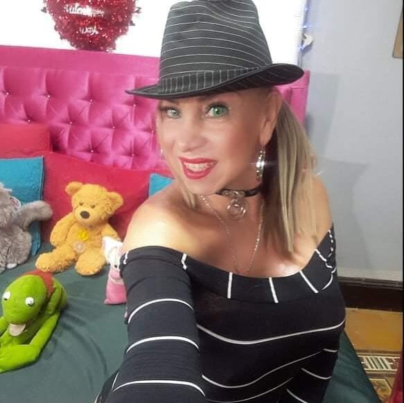 Chat con cámara offline de ArianaGoldd