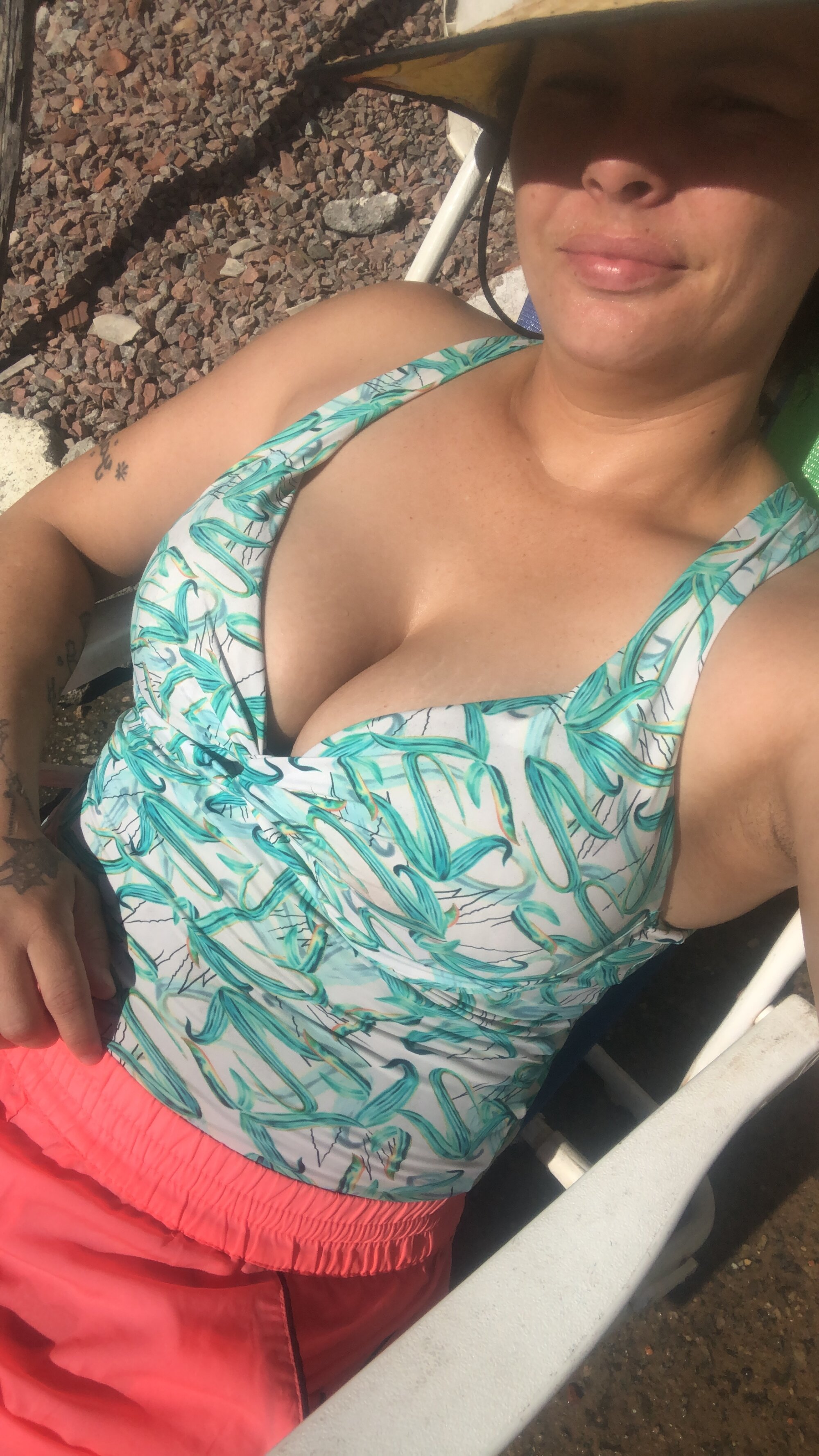 thayna25