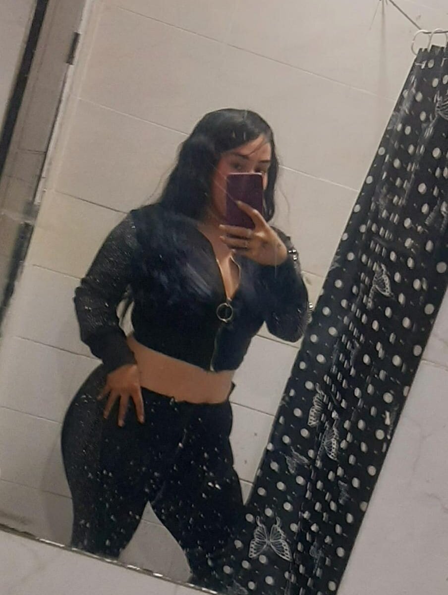 Karoline_24 profile
