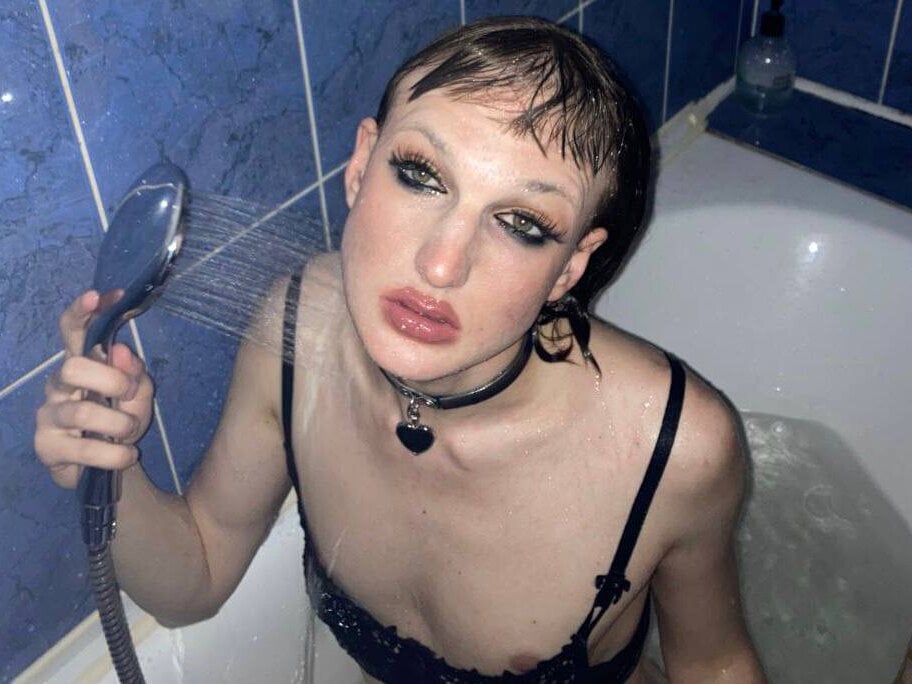 Live sex webcam photo for AshleyCreamy #289940299