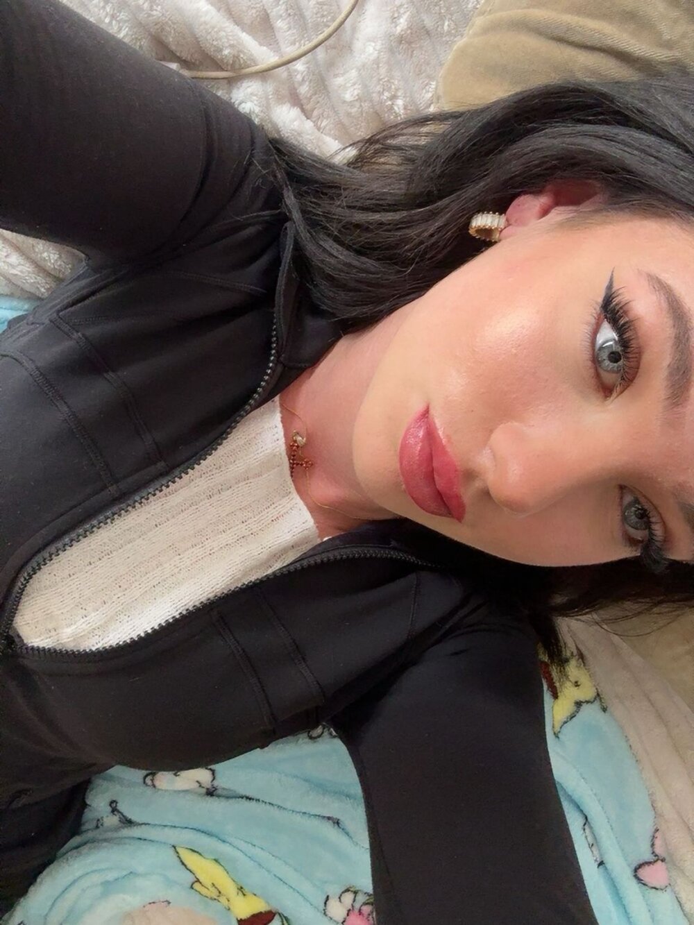 mega-camsex.net amytunee livesex profile in straight cams