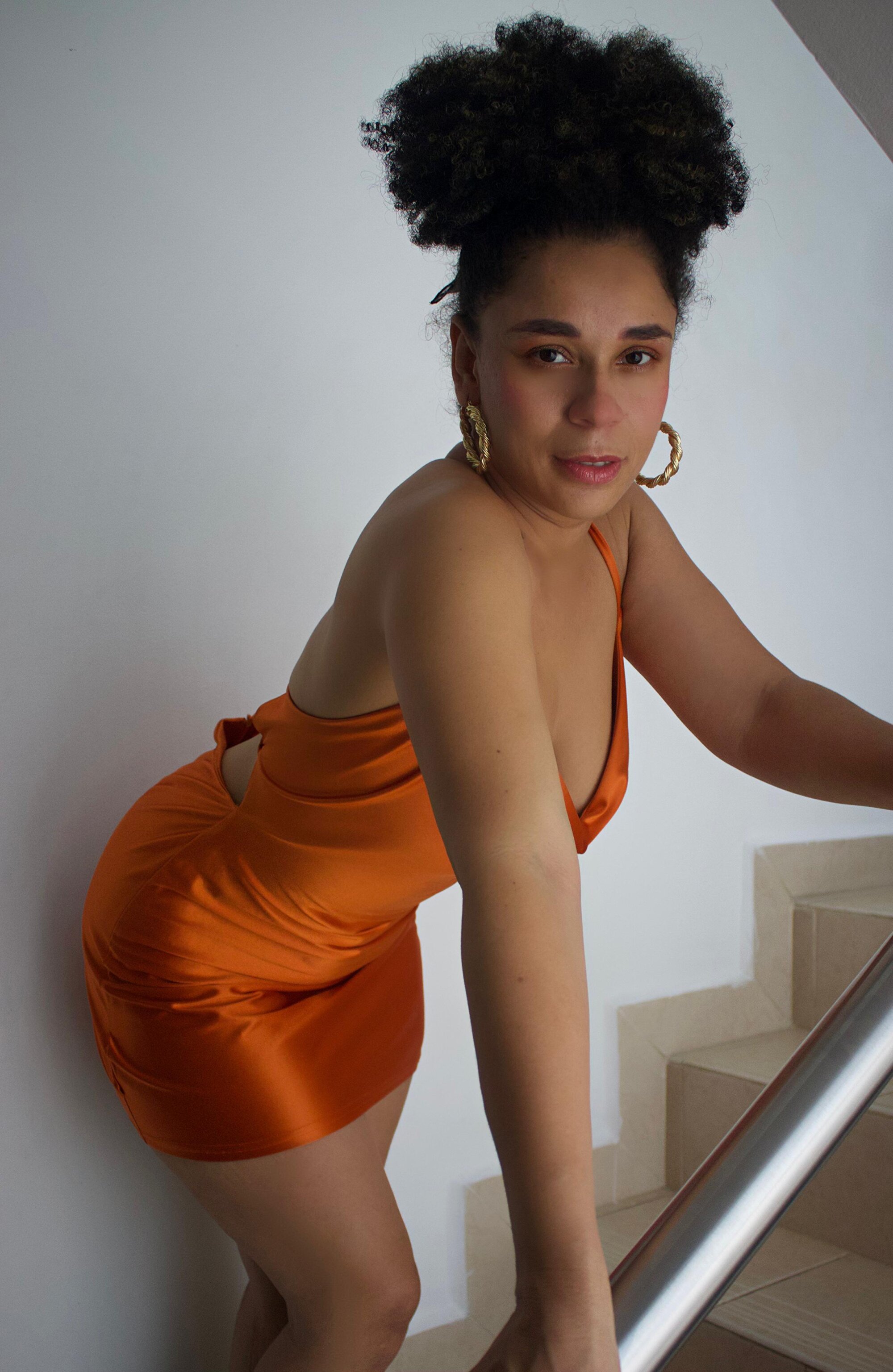 IvonneCurly