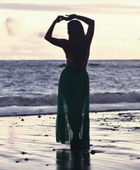 areviklusine1's Live XXX Chat